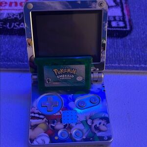 Nintendo Game Boy Advance SP - Custom Design with Pokémon Emerald